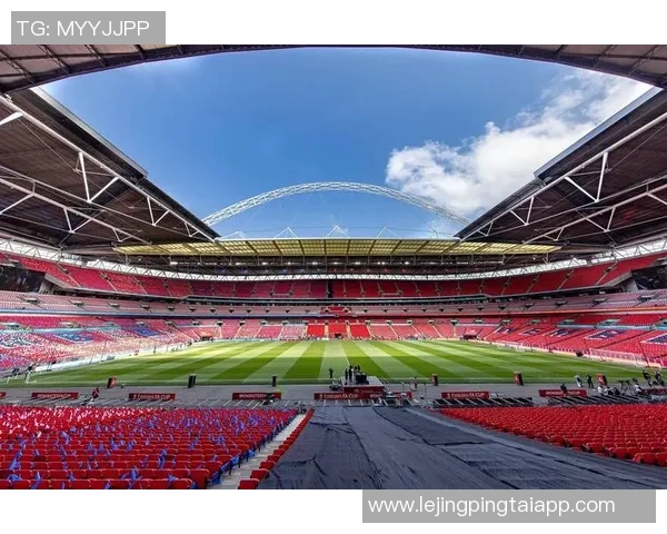 2018年英足总杯决赛切尔西与曼联的巅峰对决回顾与分析